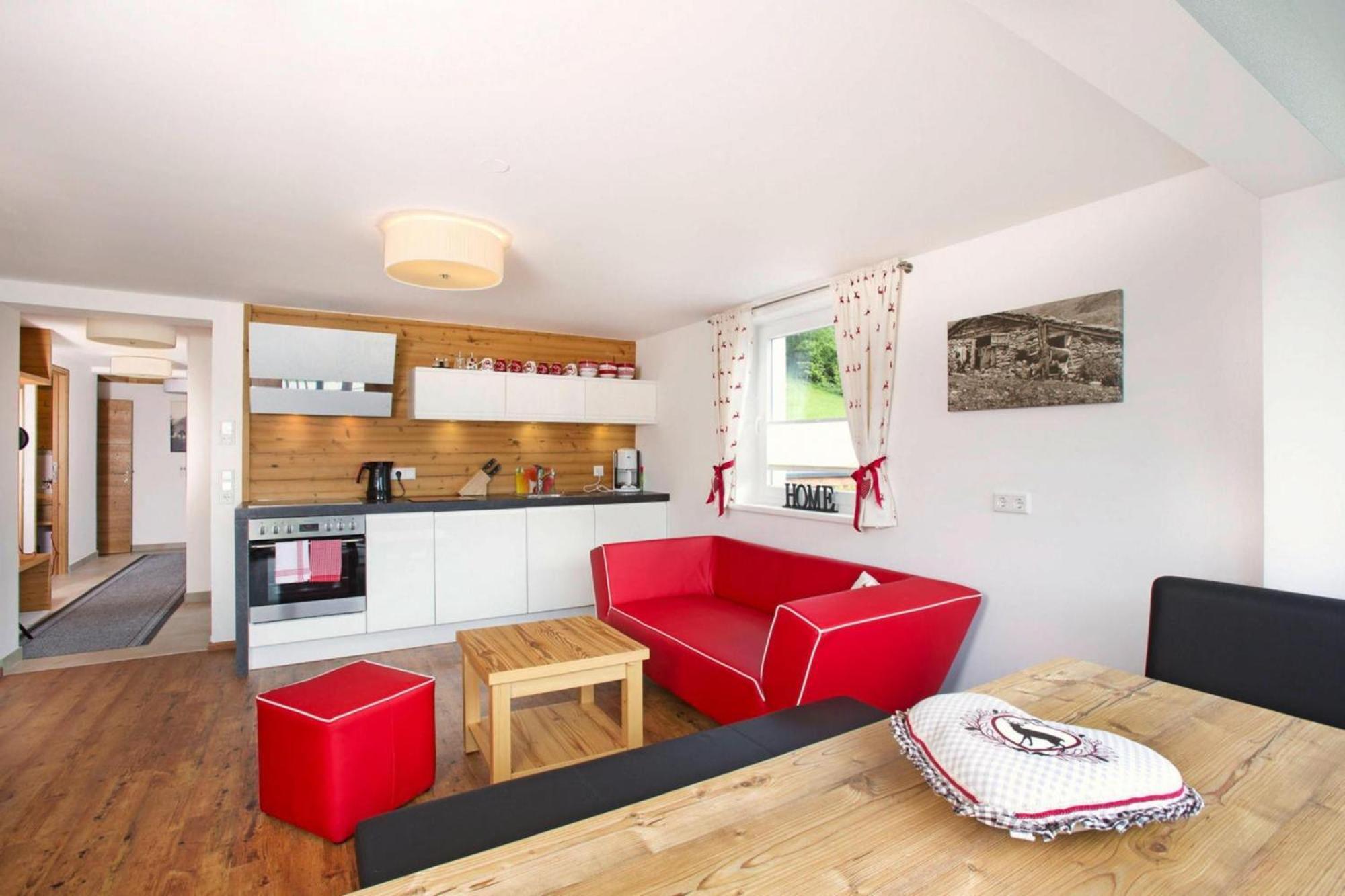 Apartment In Neukirchen With A Balcony Neukirchen am Großvenediger Eksteriør billede