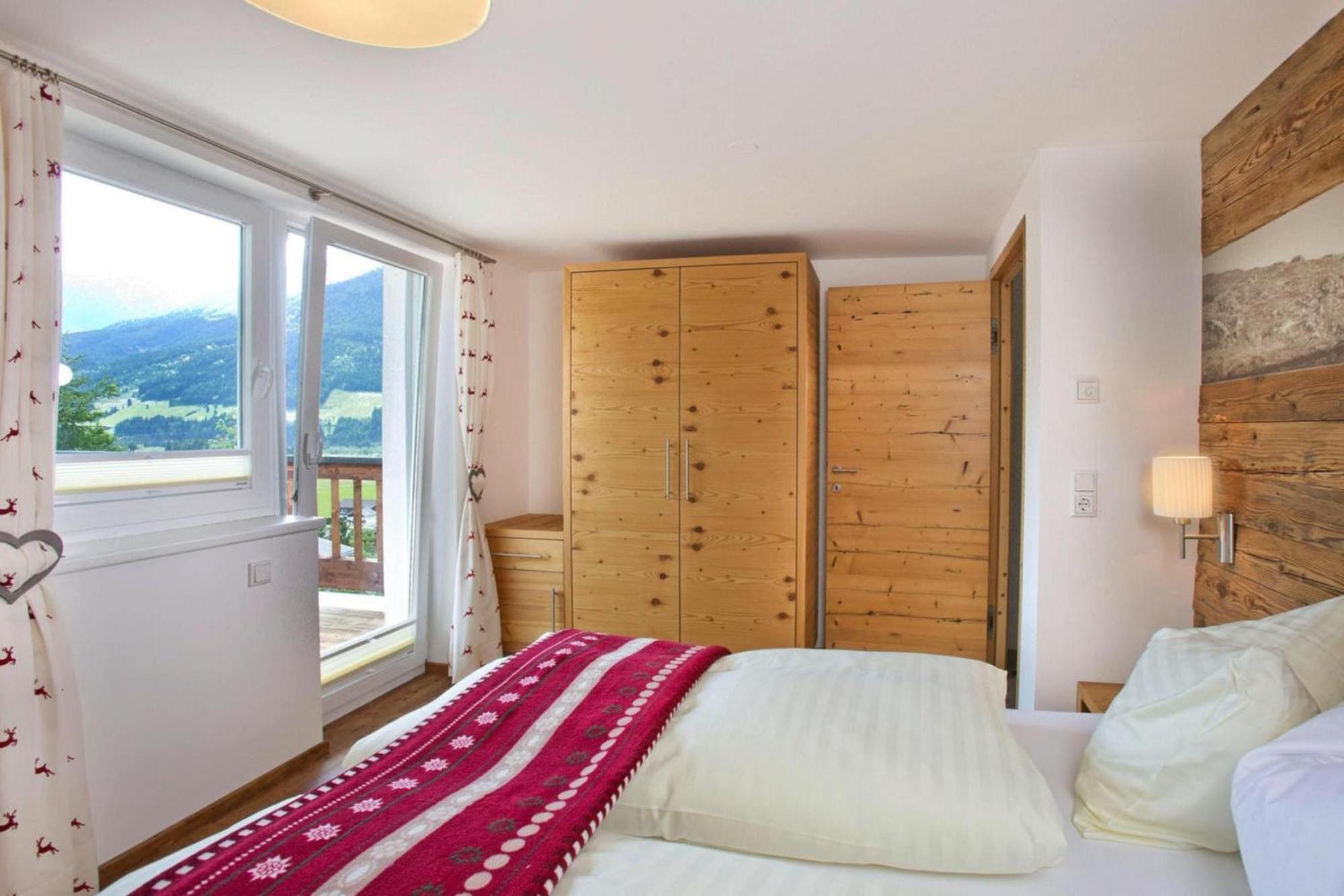 Apartment In Neukirchen With A Balcony Neukirchen am Großvenediger Eksteriør billede