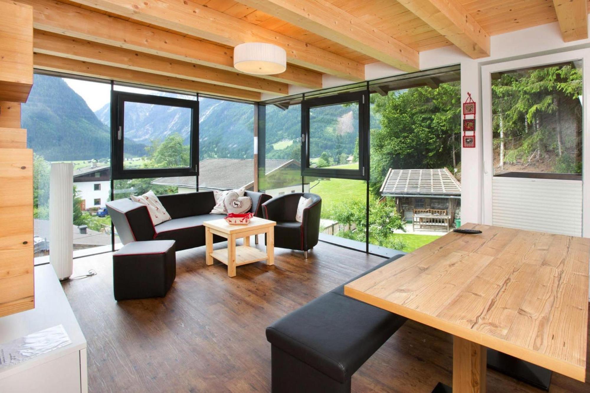 Apartment In Neukirchen With A Balcony Neukirchen am Großvenediger Eksteriør billede